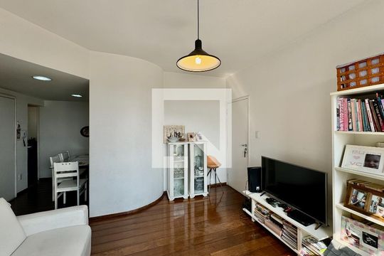 Sala de apartamento à venda com 4 quartos, 100m² em Santo Antônio, Belo Horizonte