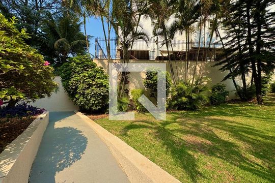 Área comum de apartamento à venda com 4 quartos, 100m² em Santo Antônio, Belo Horizonte