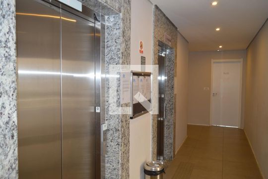 Elevadores de apartamento à venda com 2 quartos, 32m² em Cambuci, São Paulo