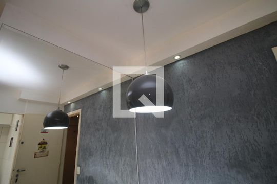 Sala - Detalhe de apartamento para alugar com 2 quartos, 47m² em Irajá, Rio de Janeiro