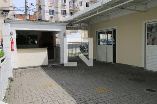 Área comum - Churrasqueira de apartamento para alugar com 2 quartos, 47m² em Irajá, Rio de Janeiro