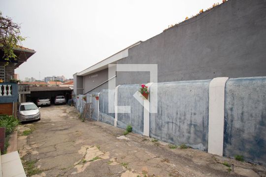 Garagem de casa à venda com 3 quartos, 385m² em Vila Bonilha, São Paulo