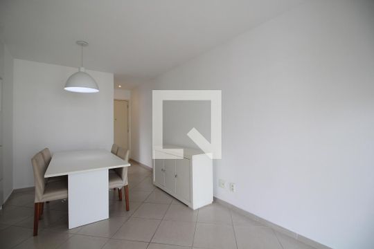 Sala de apartamento para alugar com 2 quartos, 75m² em Barra Olímpica, Rio de Janeiro
