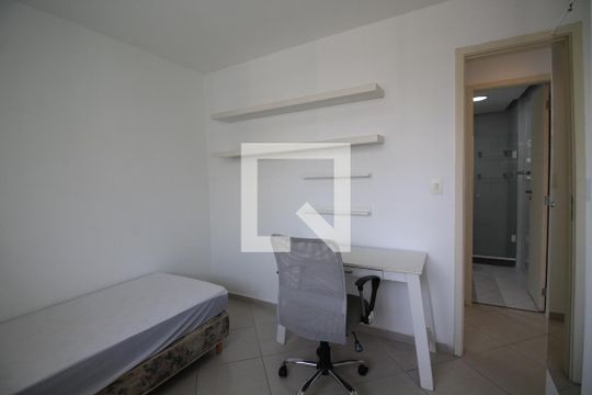 Quarto 1 de apartamento para alugar com 2 quartos, 75m² em Barra Olímpica, Rio de Janeiro
