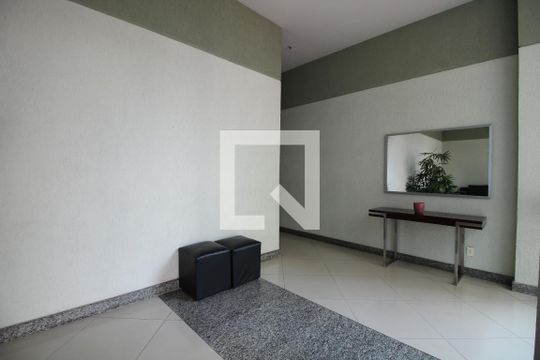 Hall de Entrada do Bloco de apartamento para alugar com 2 quartos, 75m² em Barra Olímpica, Rio de Janeiro