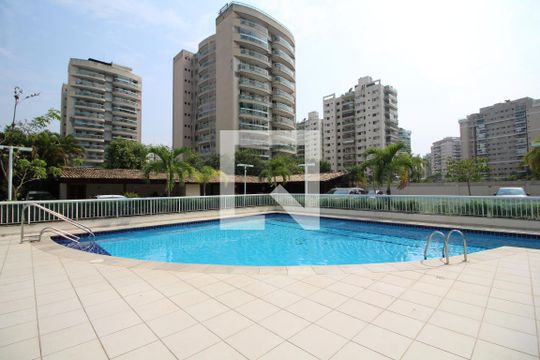 Piscina de apartamento para alugar com 2 quartos, 75m² em Barra Olímpica, Rio de Janeiro