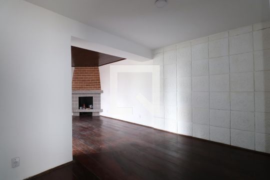 Sala de casa para alugar com 2 quartos, 120m² em Vila Romana, São Paulo