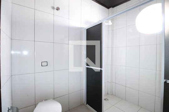 Banheiro de casa à venda com 2 quartos, 120m² em Vila Romana, São Paulo