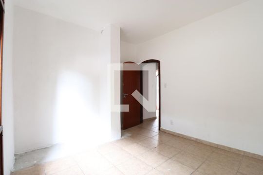 Quarto de Serviço de casa para alugar com 2 quartos, 120m² em Vila Romana, São Paulo