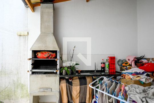 Área comum de casa à venda com 3 quartos, 136m² em Vila Moinho Velho, São Paulo