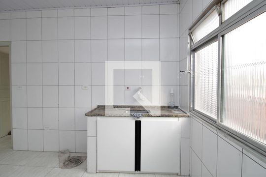 Cozinha de casa para alugar com 2 quartos, 100m² em Vila Medeiros, São Paulo