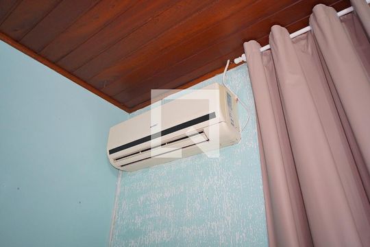 Suíte 1 de casa para alugar com 2 quartos, 110m² em Campeche, Florianópolis
