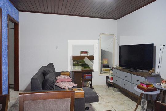 Sala de casa para alugar com 2 quartos, 110m² em Campeche, Florianópolis