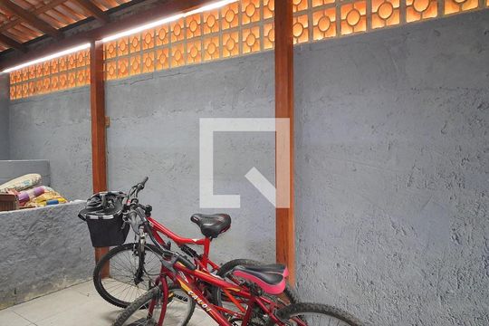 Pátio de casa para alugar com 2 quartos, 110m² em Campeche, Florianópolis