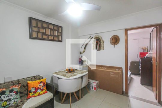 Sala de apartamento à venda com 2 quartos, 56m² em Vila Diva (zona Leste), São Paulo