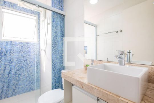 Banheiro de apartamento para alugar com 2 quartos, 49m² em Vila Nova Conceicao, Osasco
