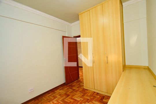 Quarto1/ suite de apartamento para alugar com 2 quartos, 89m² em Serra, Belo Horizonte
