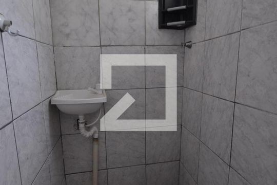 Banheiro de casa para alugar com 1 quarto, 40m² em Vila Isolina Mazzei, São Paulo