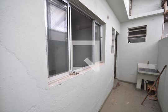 Área de Serviço de casa para alugar com 1 quarto, 40m² em Vila Isolina Mazzei, São Paulo