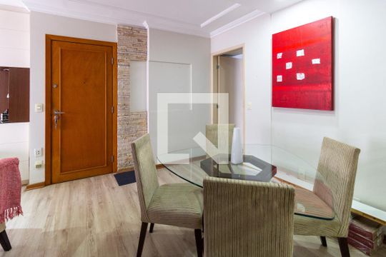 Sala de apartamento para alugar com 3 quartos, 77m² em Perdizes, São Paulo