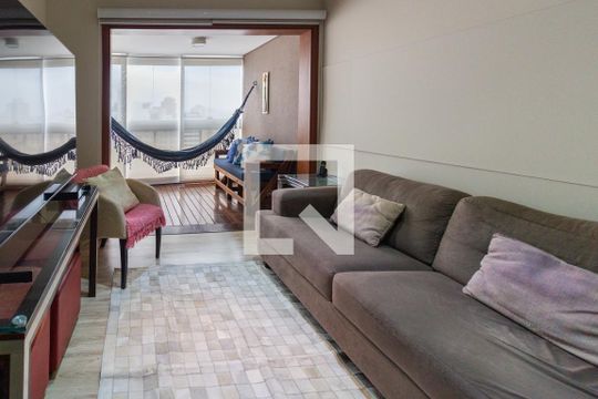 Sala de apartamento para alugar com 3 quartos, 77m² em Perdizes, São Paulo