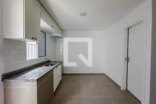 Cozinha de apartamento para alugar com 1 quarto, 35m² em Vila São José (ipiranga), São Paulo