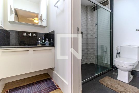 Banheiro de kitnet/studio à venda com 1 quarto, 44m² em Vila Buarque, São Paulo