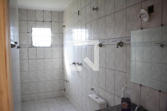Casa 2 Banheiro de casa para alugar com 5 quartos, 350m² em Califórnia, Belo Horizonte