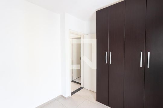 Quarto 1 de apartamento à venda com 2 quartos, 39m² em Vila Carmosina, São Paulo
