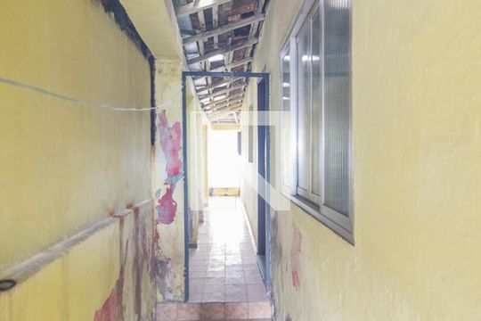 Corredor de casa à venda com 1 quarto, 125m² em Jardim Utinga, Santo André