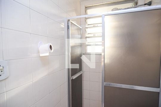 Banheiro de apartamento para alugar com 2 quartos, 80m² em Fonseca, Niterói