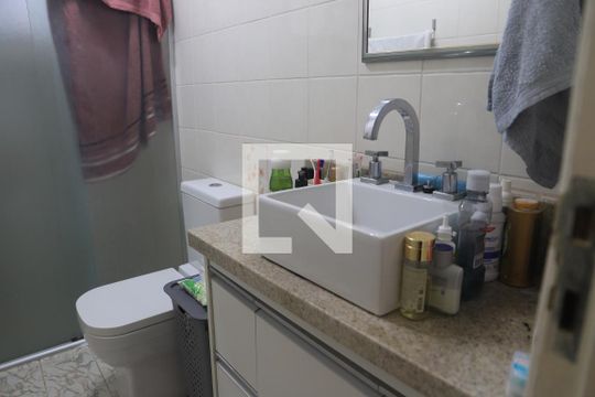 Banheiro de apartamento à venda com 2 quartos, 53m² em São Judas, São Paulo