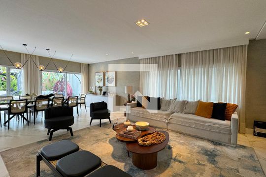 Casa de Condomínio à venda com 3 quartos, 453m² em Alphaville, Santana de Parnaíba
