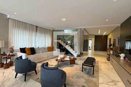 Sala de casa de condomínio à venda com 3 quartos, 453m² em Alphaville, Santana de Parnaíba
