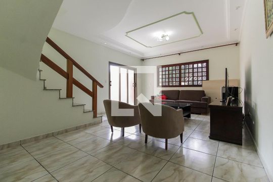 Casa para alugar com 3 quartos, 400m² em Vila Princesa Isabel, São Paulo