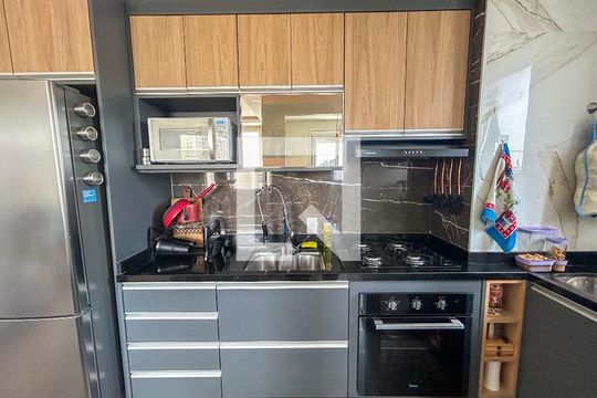 Cozinha de apartamento à venda com 2 quartos, 34m² em Jardim Taquaral, São Paulo