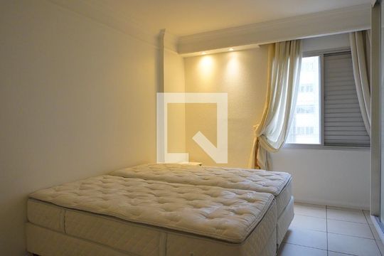 Suíte de apartamento para alugar com 4 quartos, 165m² em Agronômica, Florianópolis