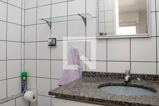 Banheiro Quarto Suíte de apartamento para alugar com 1 quarto, 45m² em Centro Histórico, Porto Alegre