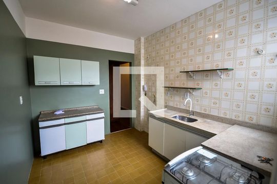 Cozinha de apartamento à venda com 3 quartos, 130m² em Tijuca, Rio de Janeiro