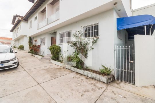 Garagem de casa de condomínio à venda com 3 quartos, 90m² em Vila Robertina, São Paulo
