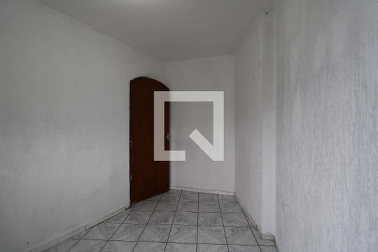 Quarto de casa para alugar com 2 quartos, 70m² em Cidade São Jorge, Santo André