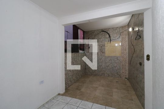 Casa para alugar com 2 quartos, 70m² em Cidade São Jorge, Santo André
