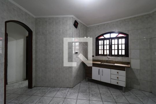 Cozinha de casa para alugar com 2 quartos, 70m² em Cidade São Jorge, Santo André
