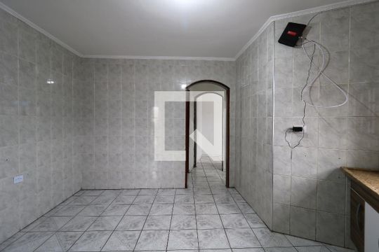Cozinha de casa para alugar com 2 quartos, 70m² em Cidade São Jorge, Santo André