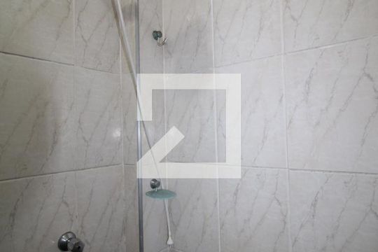 Banheiro de kitnet/studio para alugar com 1 quarto, 30m² em Cidade Universitária, Campinas