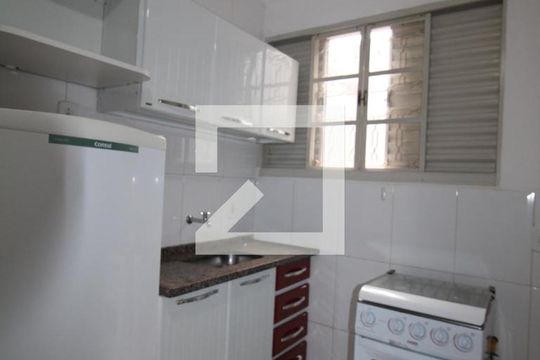 Cozinha de kitnet/studio para alugar com 1 quarto, 30m² em Cidade Universitária, Campinas