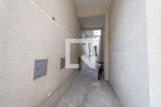Área Externa de casa de condomínio para alugar com 1 quarto, 39m² em Jardim Dona Sinhá, São Paulo