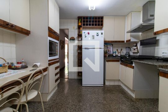 Cozinha de casa de condomínio à venda com 4 quartos, 362m² em Jardim Boa Esperança, Campinas