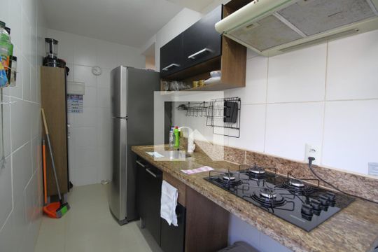 Cozinha de apartamento à venda com 2 quartos, 46m² em Taquara, Rio de Janeiro