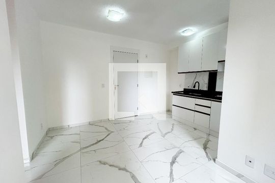 Sala / Cozinha de apartamento para alugar com 2 quartos, 36m² em Usina Piratininga, São Paulo